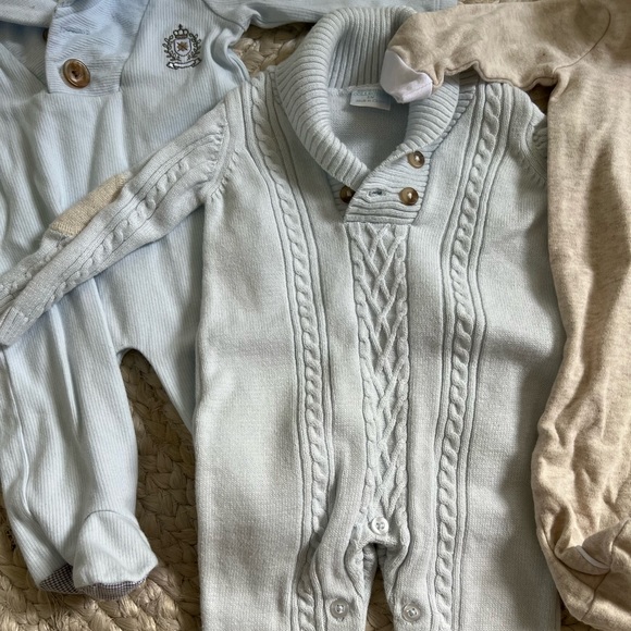 Edgehill NWOT Newborn Onesie Set - Picture 4 of 5
